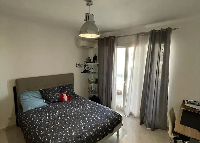 Loretto Proche Centre Et Апартаменти